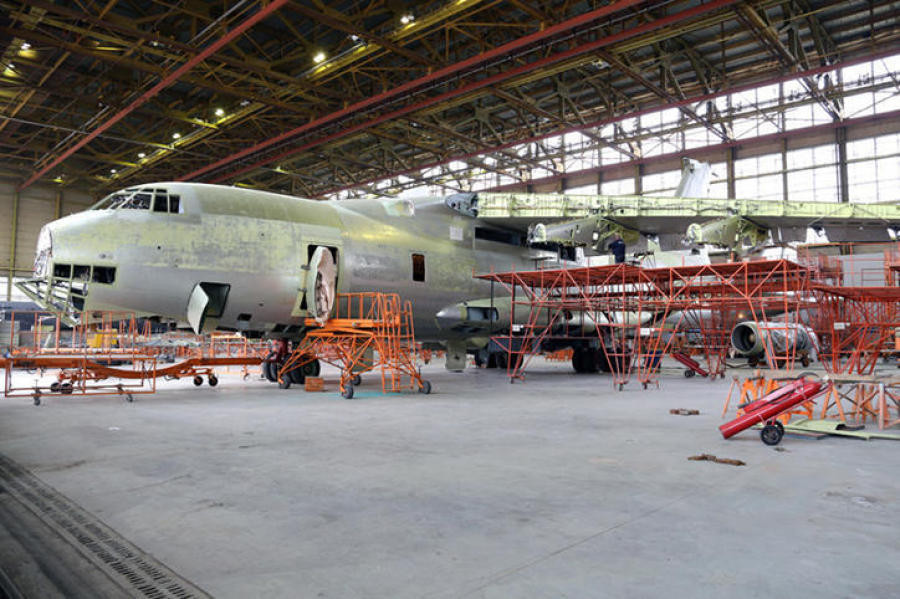 俄罗斯翻修伊尔76运输机将交付中国 图5