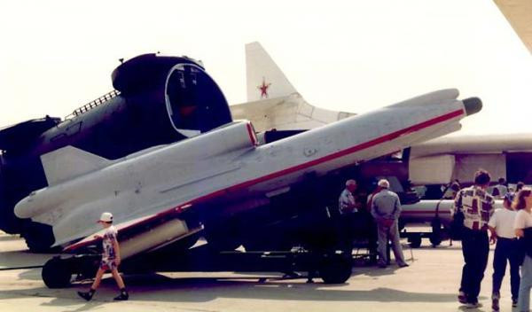 以色列昨日发射3枚导弹 没能击落叙利亚无人机