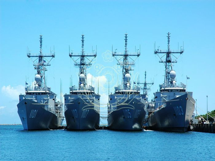 台湾砸千亿元造军舰就能抵挡解放军吗?