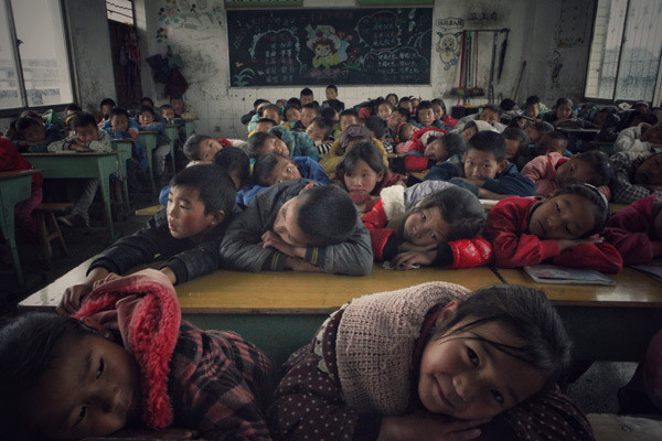 因留守而缺失的爱,谁来补偿?