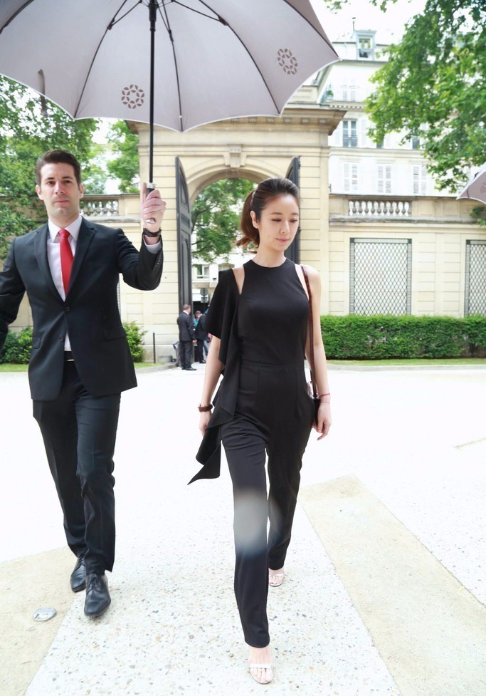 林心如肚凸照曝光 网友:跟陈妍希学的奉子成婚【多图】