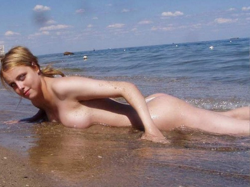 「外國女裸軍人」的圖片搜尋結果