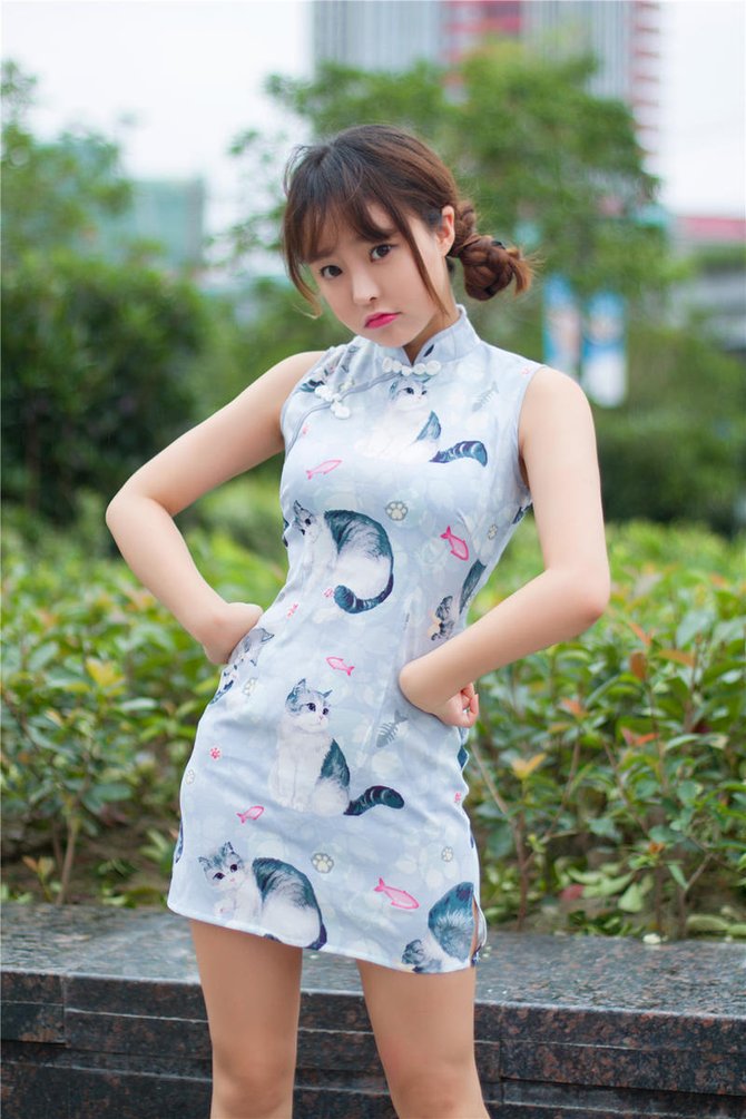 coser七宝(柳侑绮)晒旗袍照